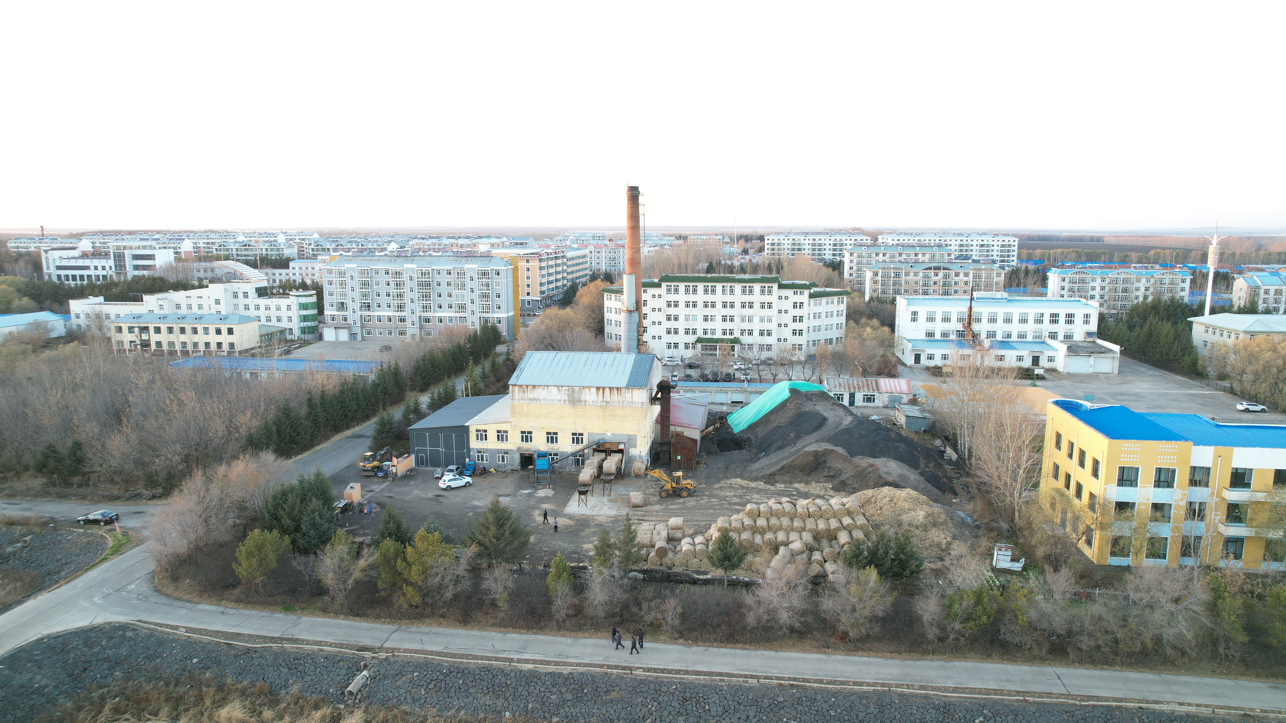 北大荒集團(tuán)格球山農(nóng)場(chǎng)改造20噸秸稈直燃鍋爐供熱環(huán)保又省錢(qián)